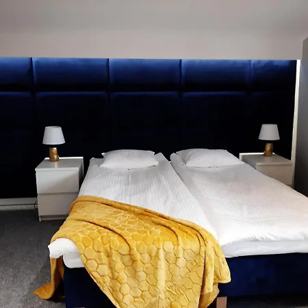 Pod Sosnami Przeciszow Apartmán Zator